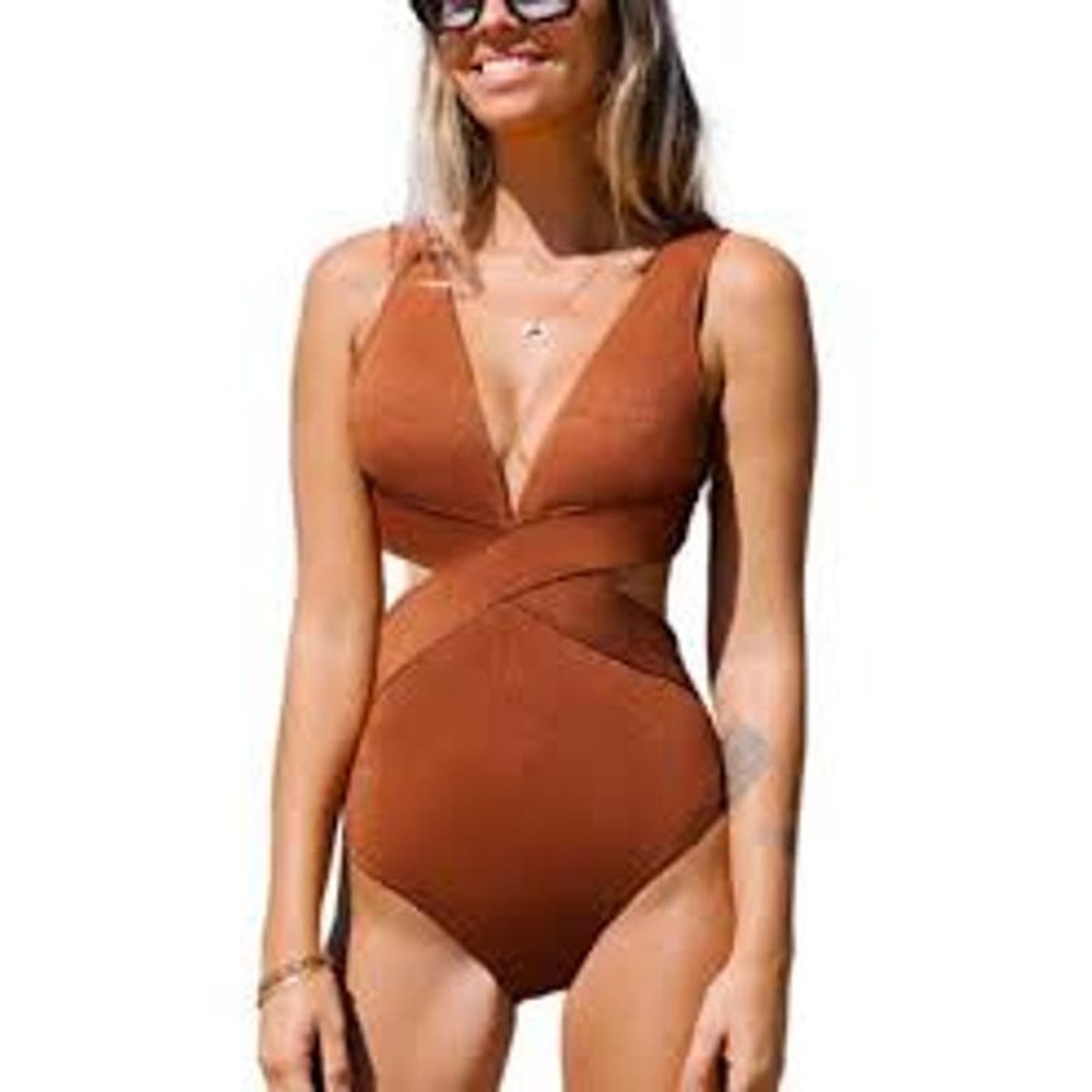 Metallic Plunge Cutout One Piece Swimsuit Size Large NWT